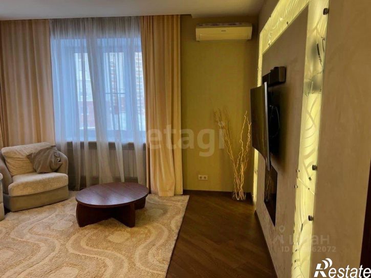 3-комн квартира улица Валерии Гнаровской, 12 к1,  д. 12 к1