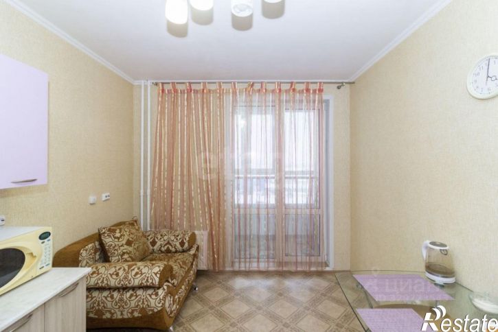 1-комн квартира улица Александра Протозанова, 10,  д. 10