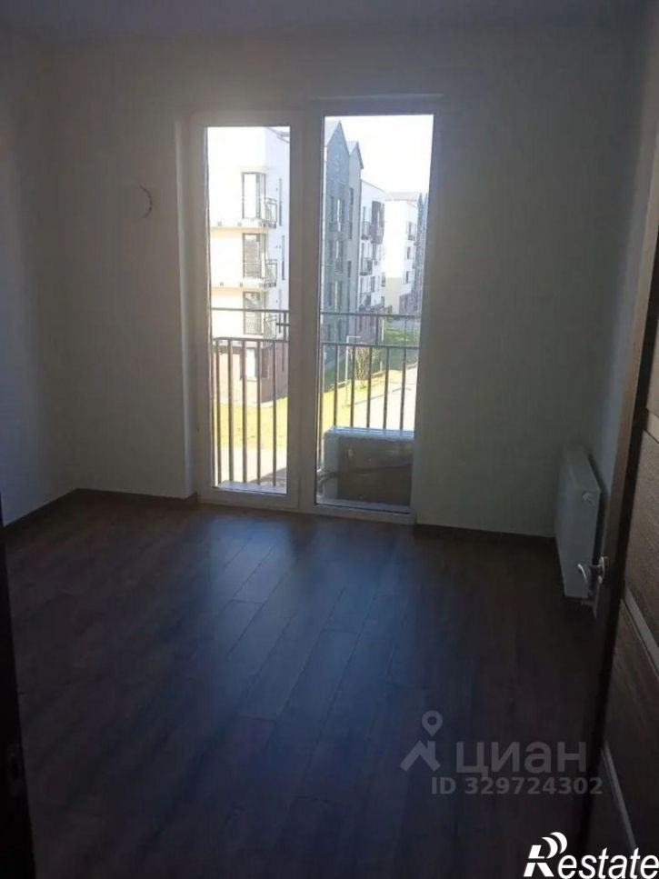 2-комн квартира улица Александра Звягина, 9,  д. 9