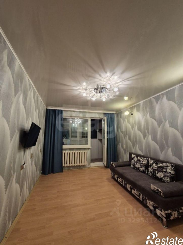 2-комн квартира ул Ветеранов труда, 3,  д. 3