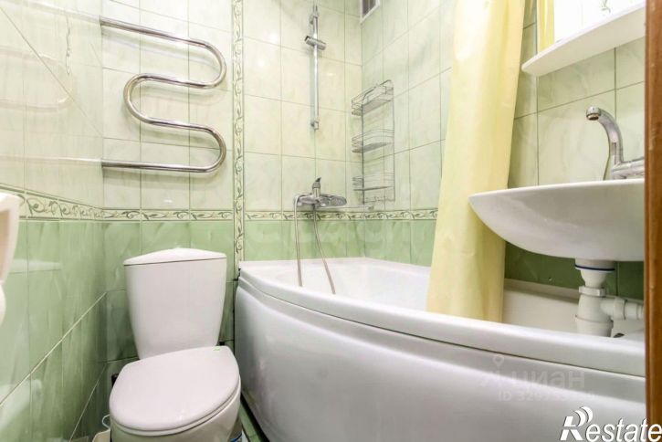 2-комн квартира улица Ветеранов Труда, 5,  д. 5