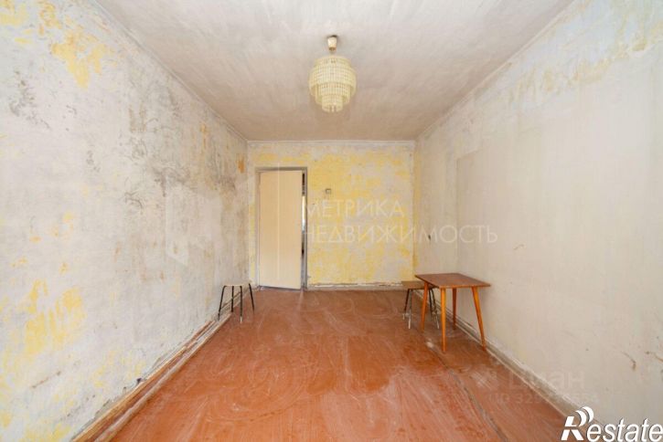 2-комн квартира улица Александра Матросова, 27,  д. 27