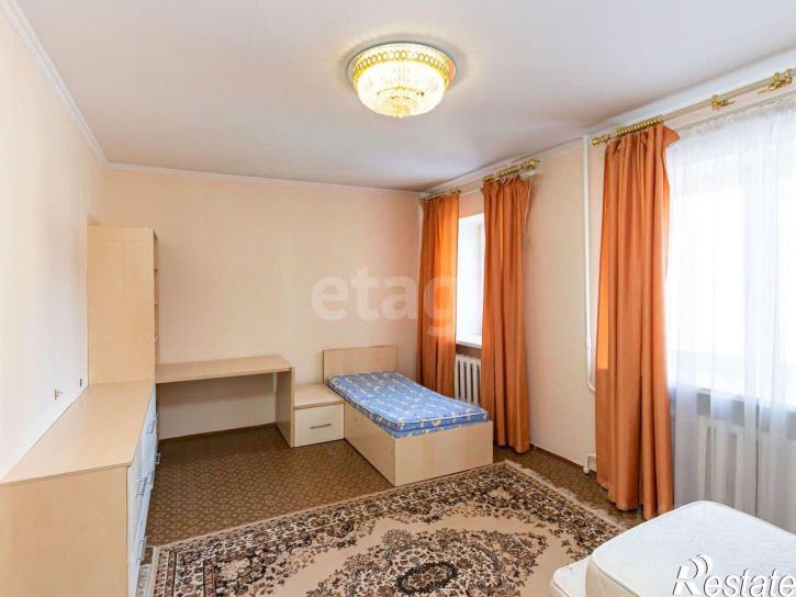 3-комн квартира улица Николая Чаплина, 113/2Б,  д. 113/2Б
