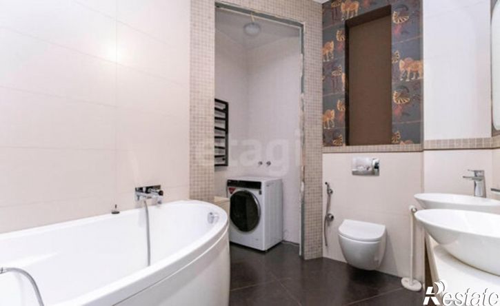 3-комн квартира улица Максима Горького, 53 к1,  д. 53 к1
