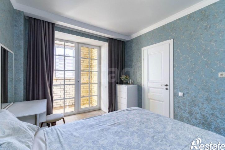 3-комн квартира улица Революции, 228,  д. 228