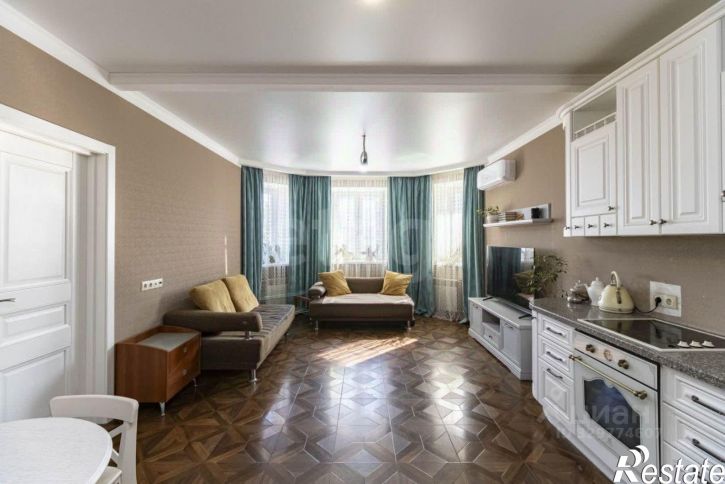 3-комн квартира улица Революции, 228,  д. 228