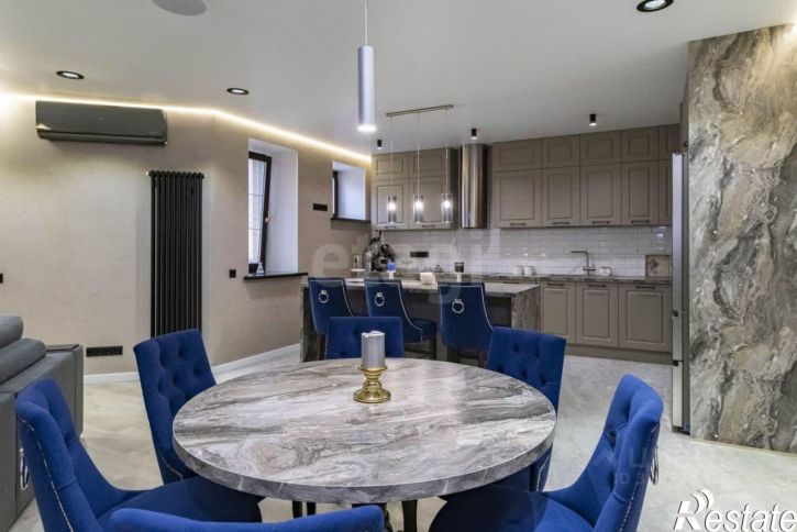 4-комн квартира Сургутская улица, 11 к2,  д. 11 к2