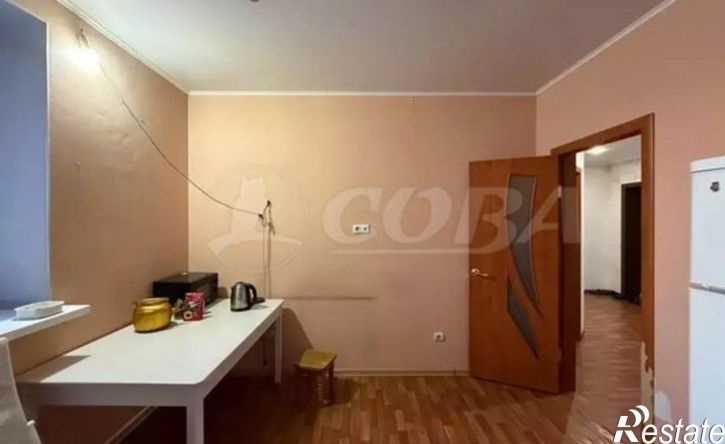 3-комн квартира улица Клары Цеткин, 61 к1,  д. 61 к1