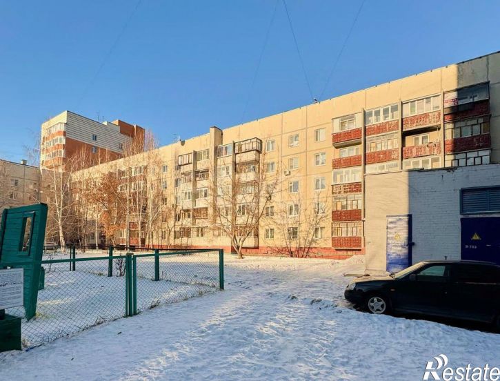3-комн квартира улица Демьяна Бедного, 104,  д. 104