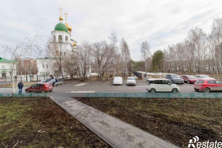4-комн квартира Широтная улица, 83,  д. 83