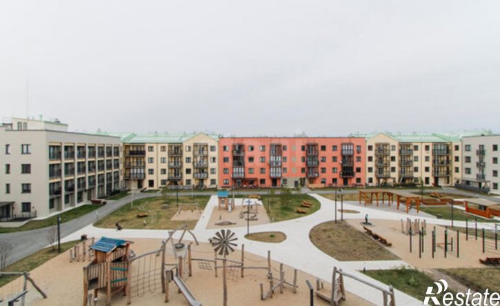 2-комн квартира улица Александра Звягина, 9,  д. 9