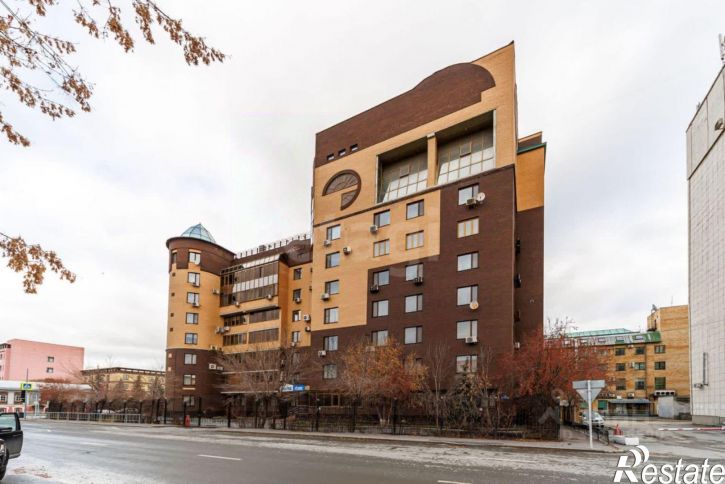 4-комн квартира улица Хохрякова, 45,  д. 45