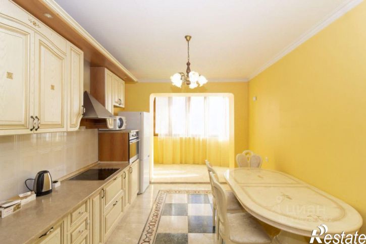 3-комн квартира улица Мельникайте, 132/1,  д. 132/1