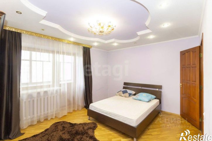3-комн квартира улица Мельникайте, 132/1,  д. 132/1