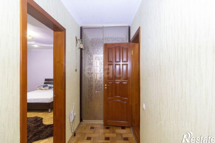 3-комн квартира улица Мельникайте, 132/1,  д. 132/1