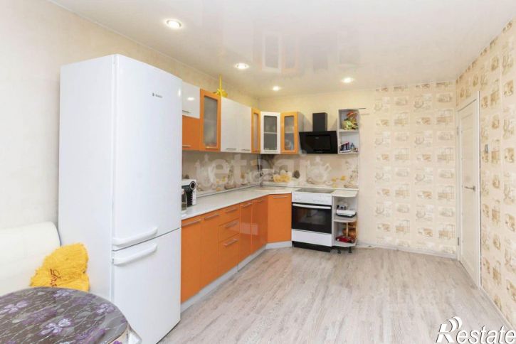 3-комн квартира улица Энергостроителей, 10,  д. 10