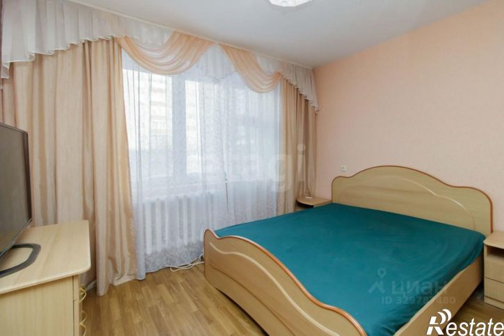 2-комн квартира улица Пермякова, 70 к1,  д. 70 к1