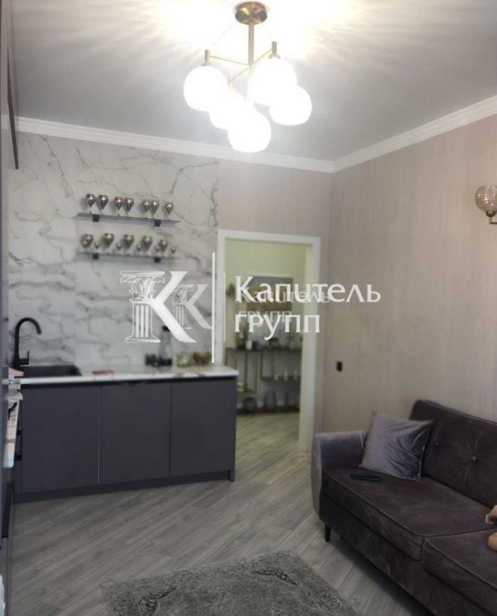 3-комн квартира улица 50 лет Октября, 4
