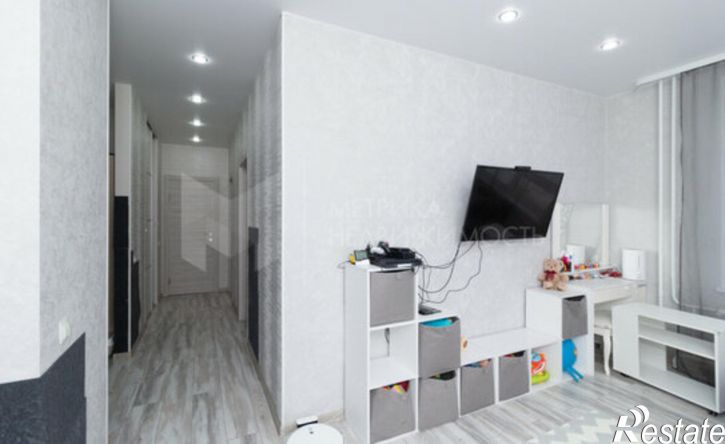 2-комн квартира ул Александра Протозанова, 8,  д. 8