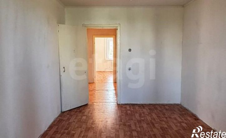3-комн квартира ул Домостроителей, 18,  д. 18