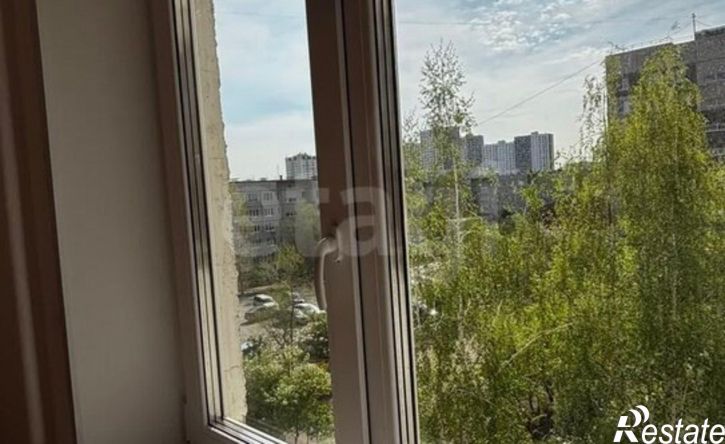 3-комн квартира ул Домостроителей, 18,  д. 18