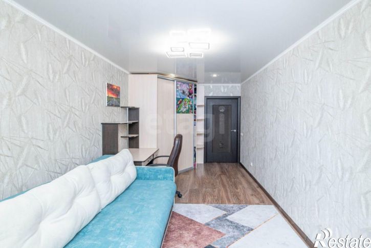 3-комн квартира улица Муравленко, 3,  д. 3