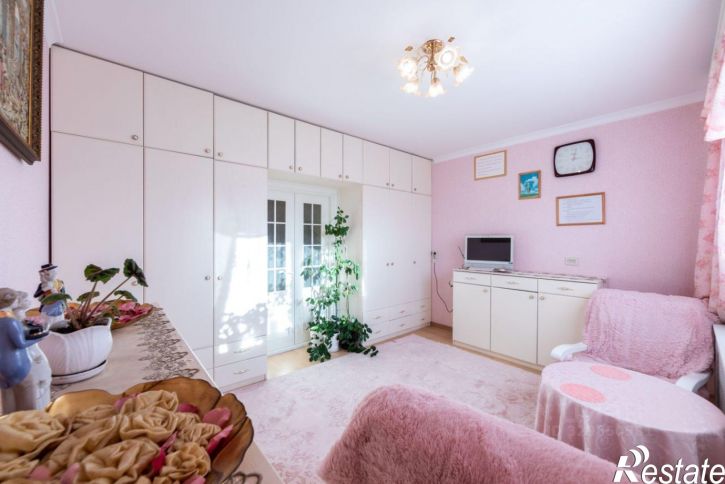 5-комн квартира улица Свердлова, 35,  д. 35