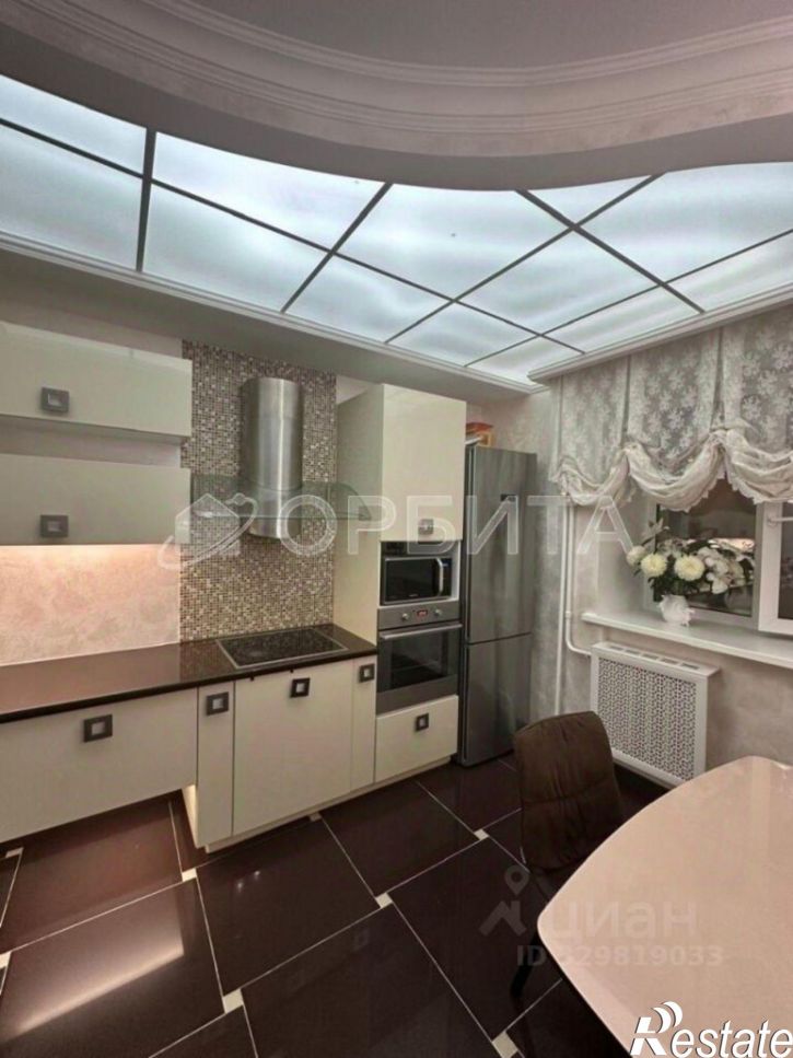 3-комн квартира улица Демьяна Бедного, 83/1,  д. 83/1