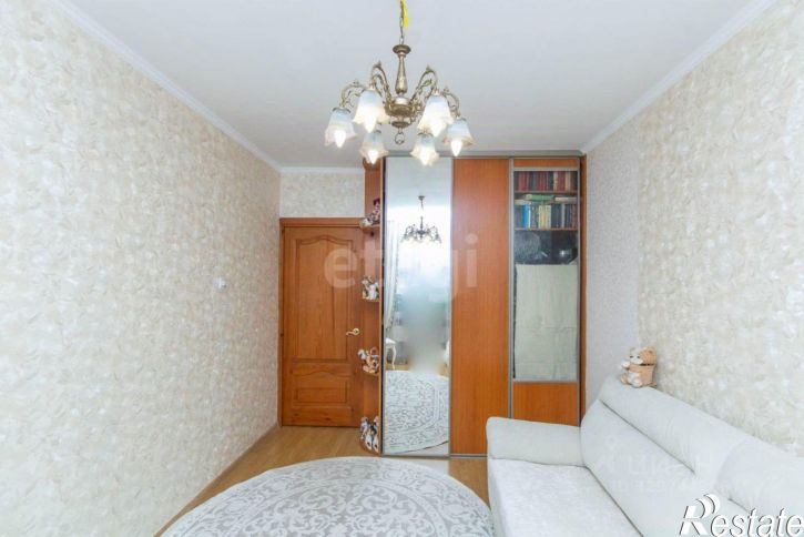 3-комн квартира ул Домостроителей, 12а,  д. 12а