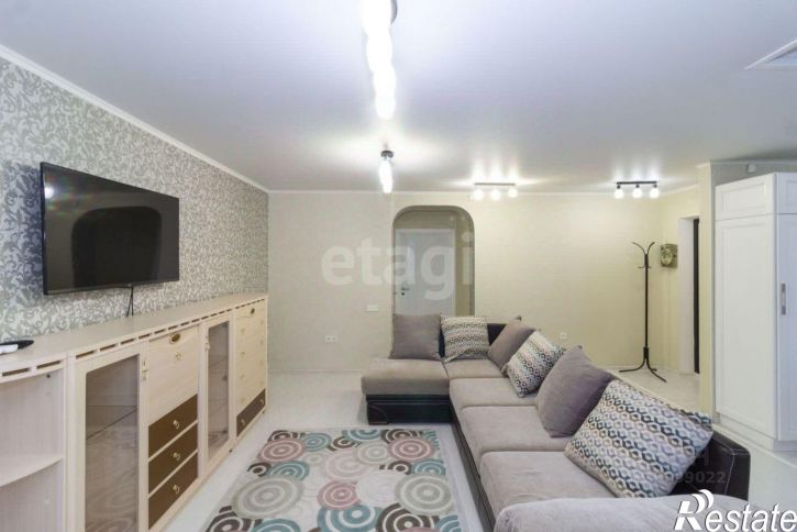 5-комн квартира улица Самарцева, 30,  д. 30