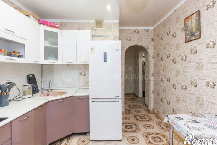 2-комн квартира улица Александра Протозанова, 10,  д. 10