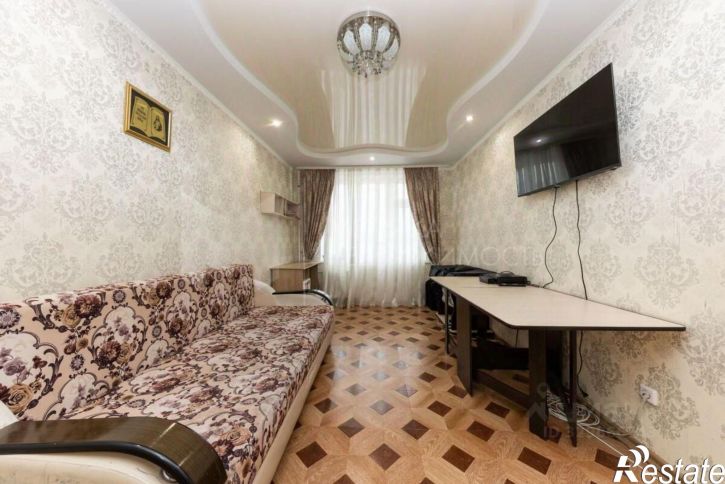 2-комн квартира улица Александра Протозанова, 10,  д. 10
