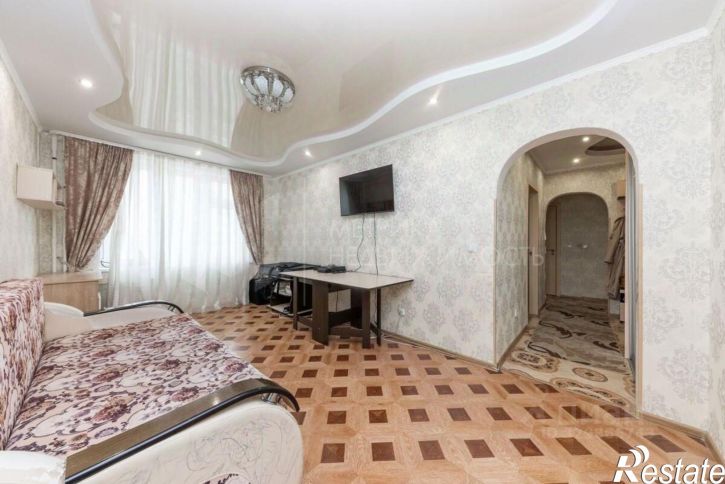2-комн квартира улица Александра Протозанова, 10,  д. 10