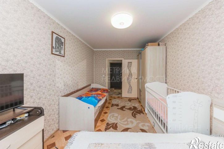 2-комн квартира улица Александра Протозанова, 10,  д. 10