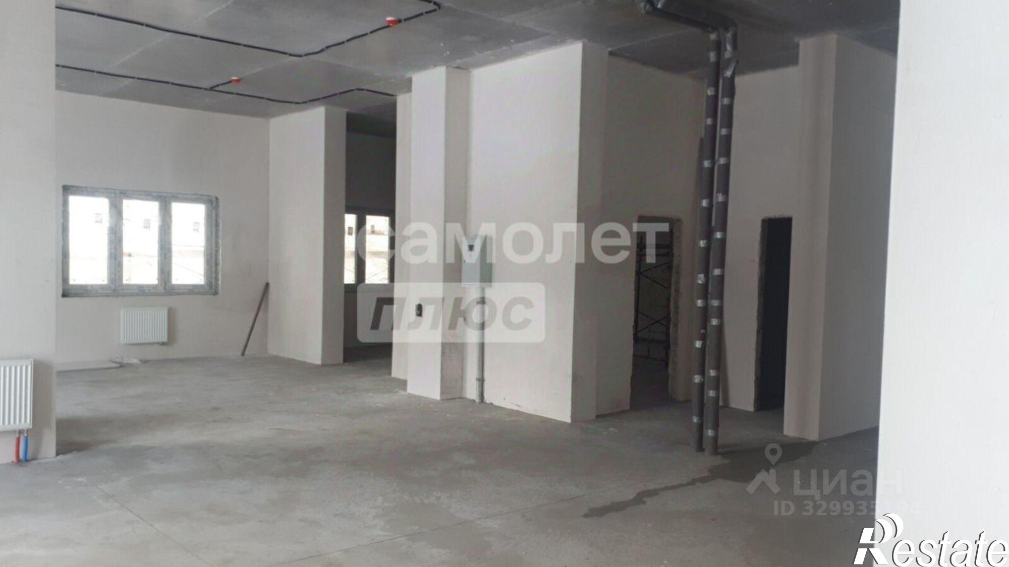 Купить торговое помещение за 49 979 200 рублей на ул Тальниковая, 1