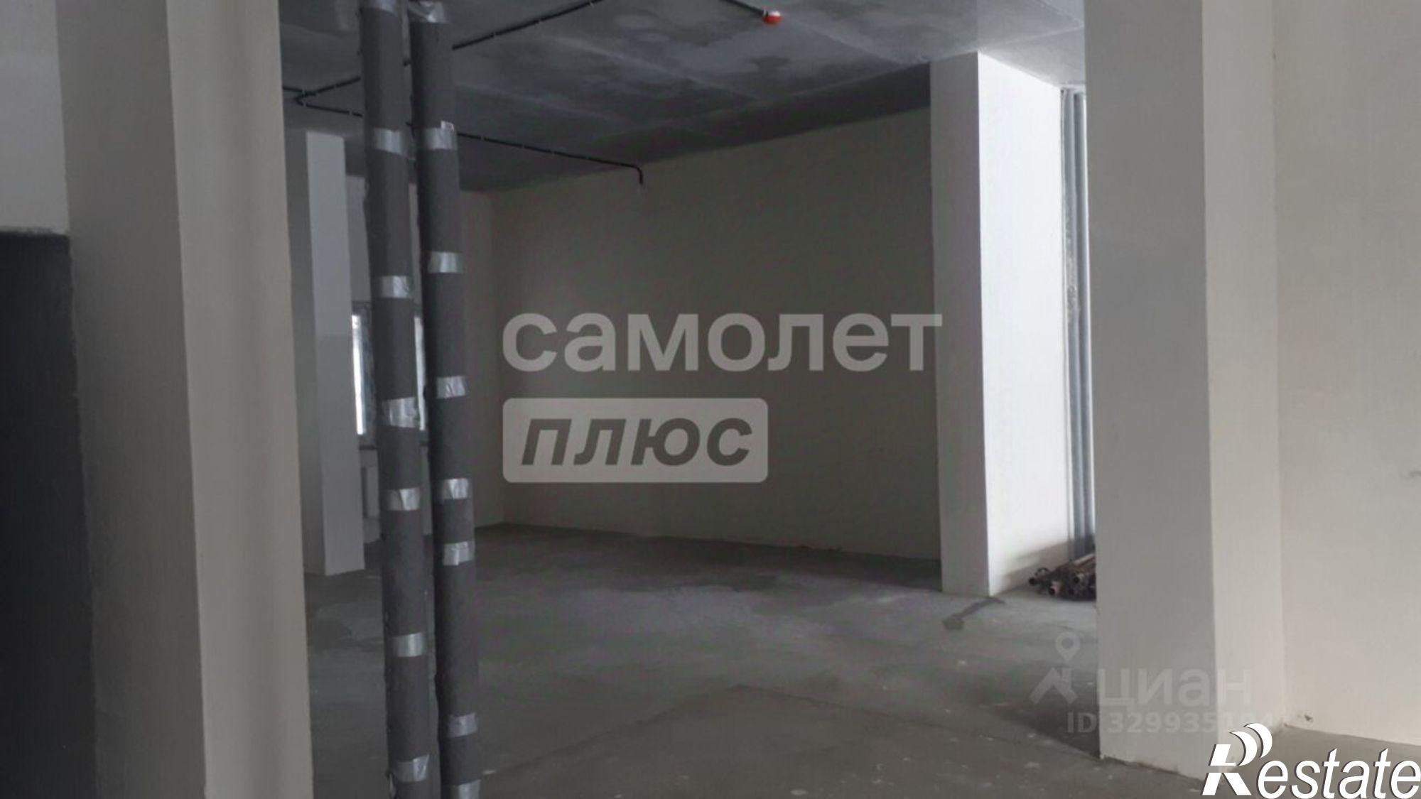 Купить торговое помещение за 49 979 200 рублей на ул Тальниковая, 1