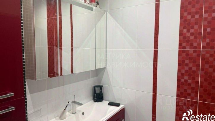 3-комн квартира ул Ю.-Р.Г.Эрвье, 24 2,  д. 24 2,  к. 2