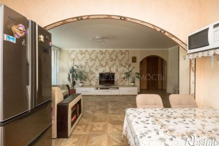 5-комн квартира улица Максима Горького, 23А,  д. 23А