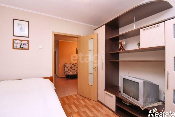 4-комн квартира улица Красных Зорь, 31,  д. 31