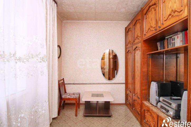 4-комн квартира улица Красных Зорь, 31,  д. 31