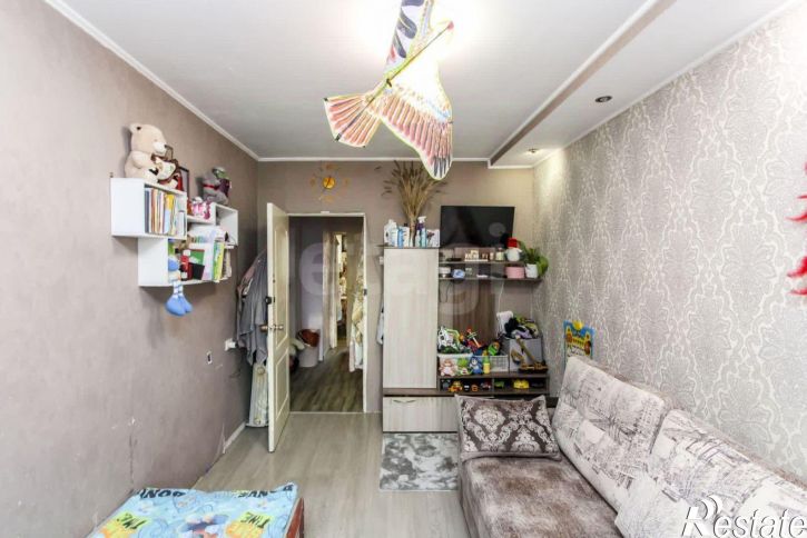 3-комн квартира улица Муравленко, 35А,  д. 35А