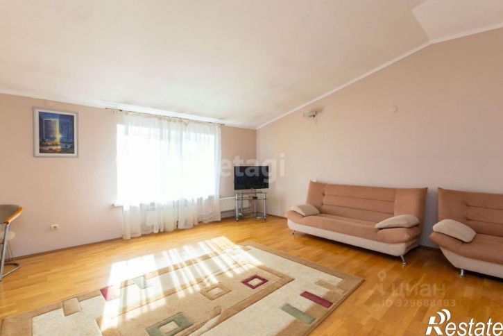 3-комн квартира ул Хохрякова, 10,  д. 10