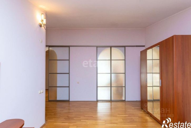 3-комн квартира ул Хохрякова, 10,  д. 10