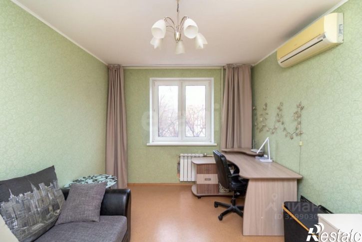 3-комн квартира ул Газовиков, 8,  д. 8