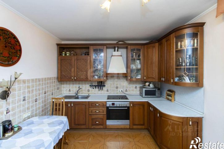 3-комн квартира ул Мельникайте, 44/2,  д. 44/2