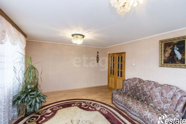 3-комн квартира ул Мельникайте, 44/2,  д. 44/2