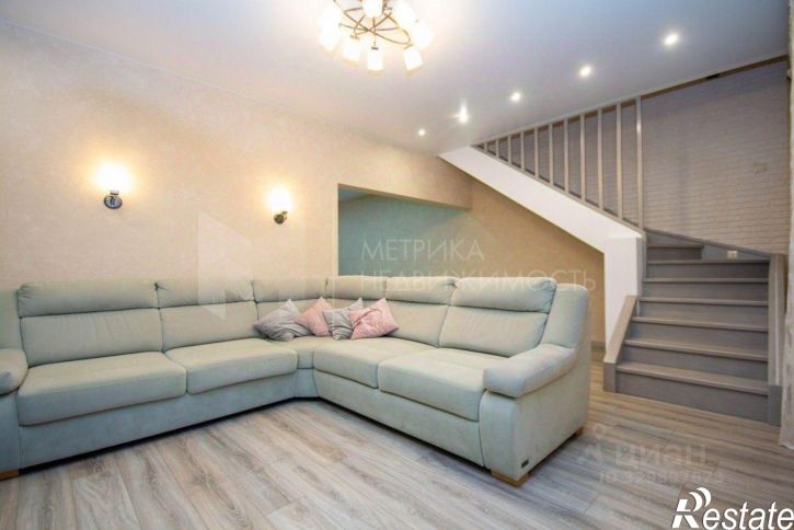 4-комн квартира улица Газодобытчиков, 19,  д. 19