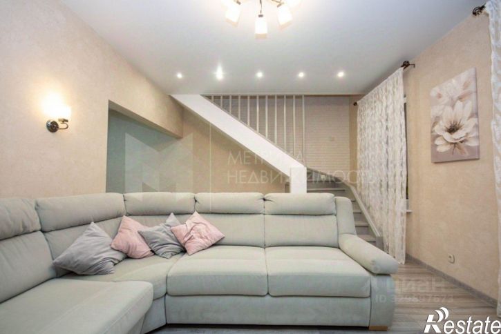 4-комн квартира улица Газодобытчиков, 19,  д. 19