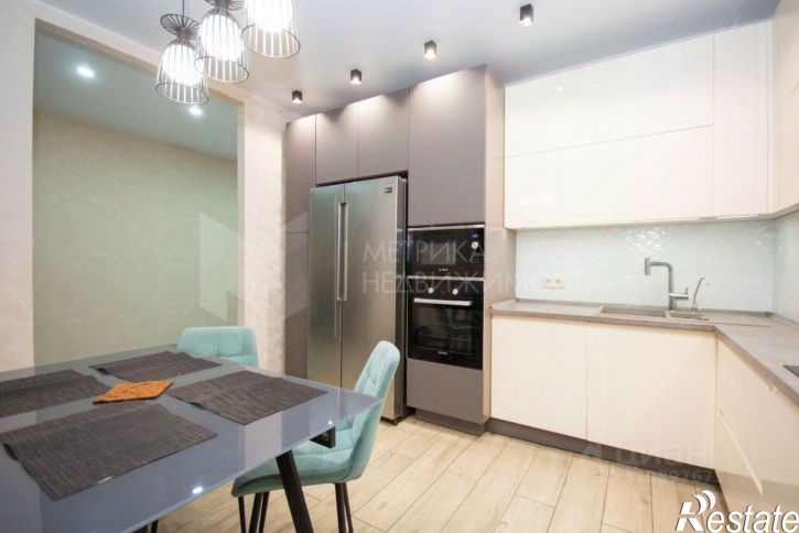 4-комн квартира улица Газодобытчиков, 19,  д. 19
