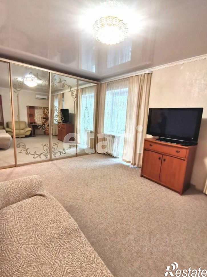 2-комн квартира улица Грибоедова, 13 к1,  д. 13 к1